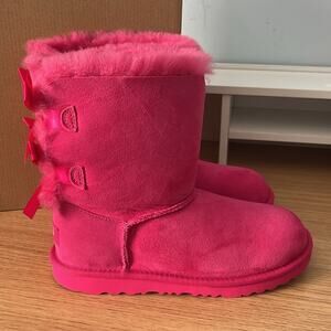 Kids Ugg Bailey Bow II Boots in Pink Size 5